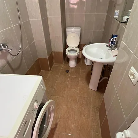Xhelili Apartment